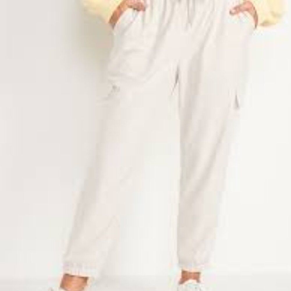 High waisted stretch tech cargo joggers EUC winter white